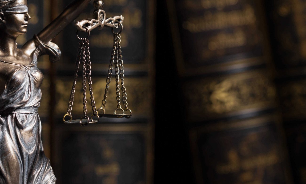 ladyjusticestatueuhd4kwallpaper